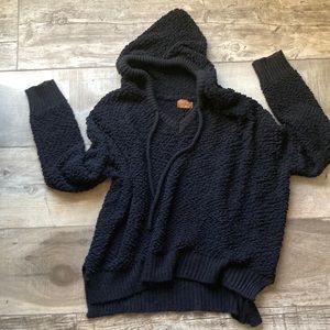 Hooded popcorn woman’s sweater black